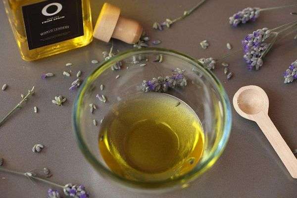 3 Ratschläge, um die Haut mit Olivenöl neu zu beleben