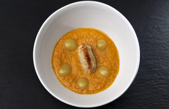 Möhrencremesuppe mit Stockfischpüree