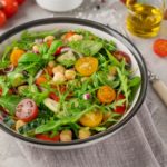 Kichererbsensalate mit spanischem Olivenöl